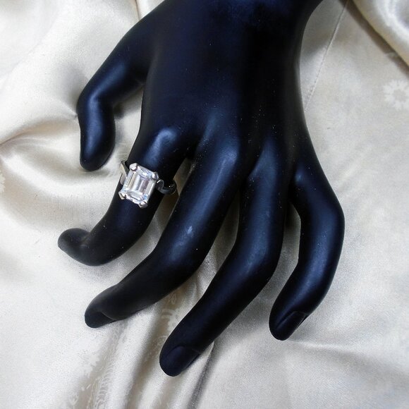 Cubic Zirconia Diamond Ring, 925 Silver - Spinel Crystal Faux Engagement Ring - Picture 2 of 9